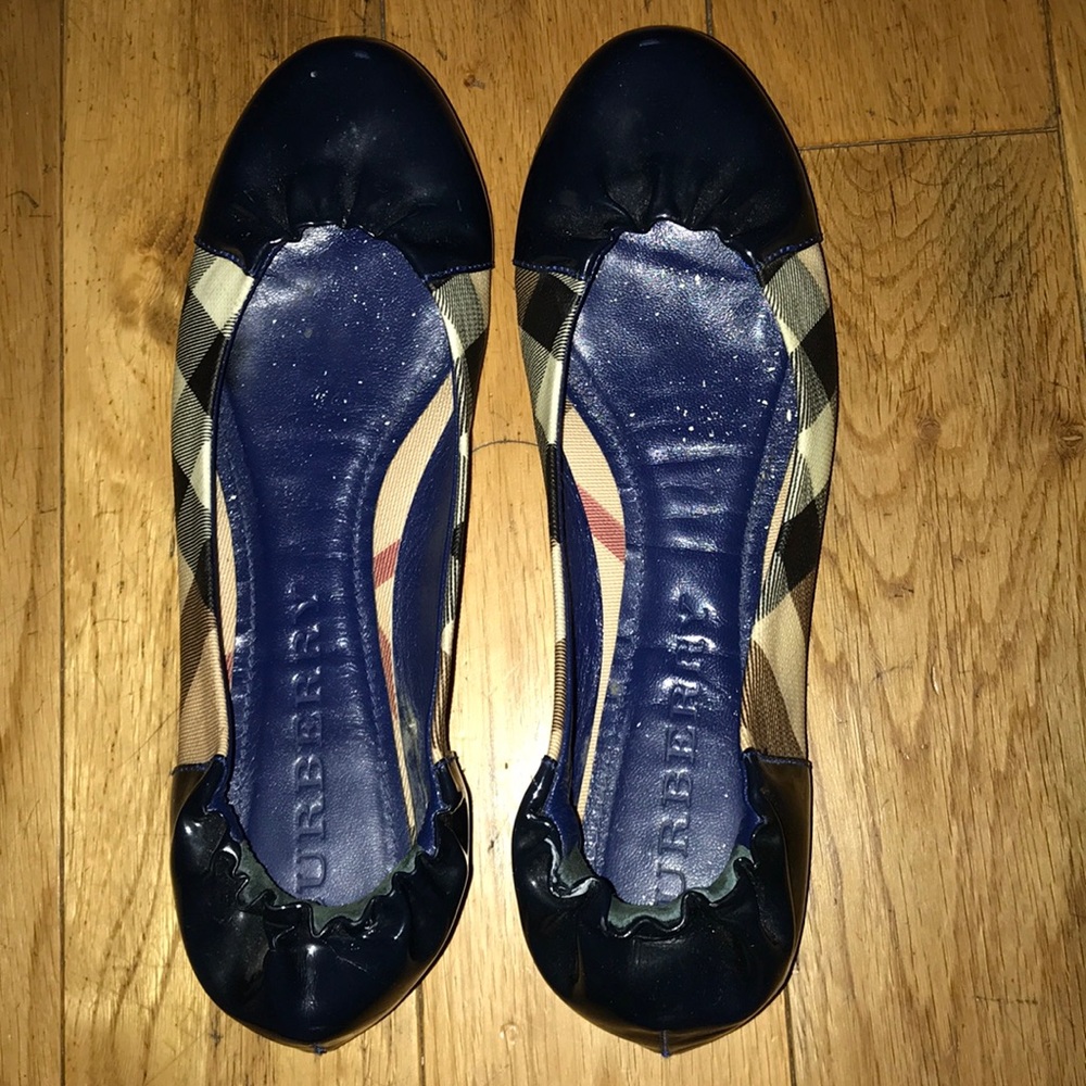 Burberry flats